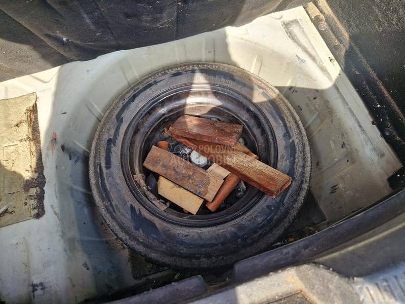 Lancia Delta A K C I J A