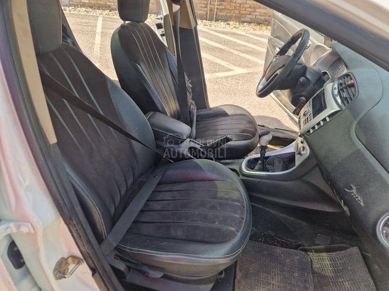 Lancia Delta A K C I J A