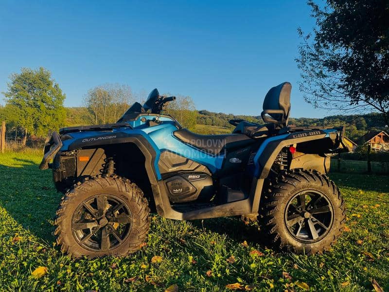 Can-Am Outlander Max 850 XT