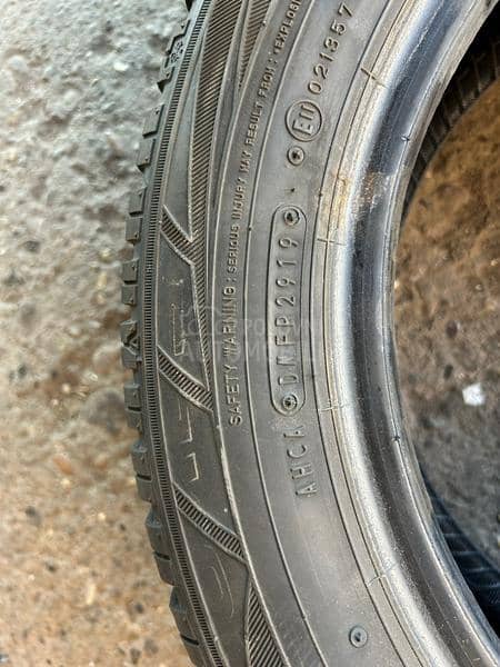 Falken 185/60 R15 Zimska
