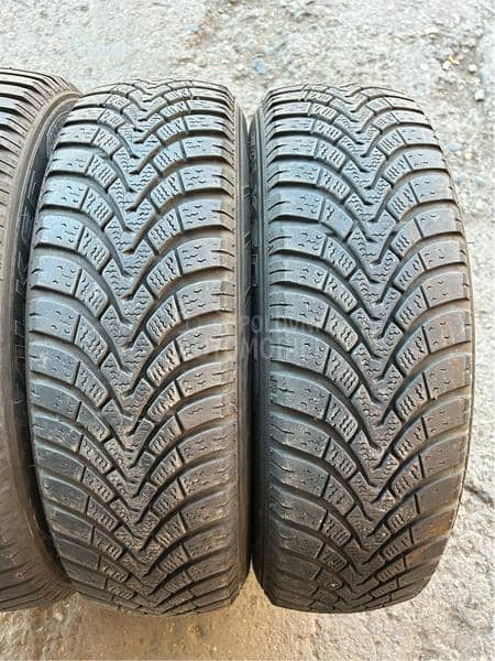 Falken 185/60 R15 Zimska