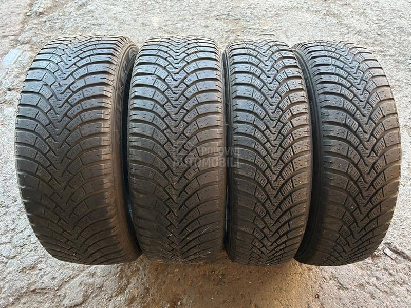Falken 185/60 R15 Zimska