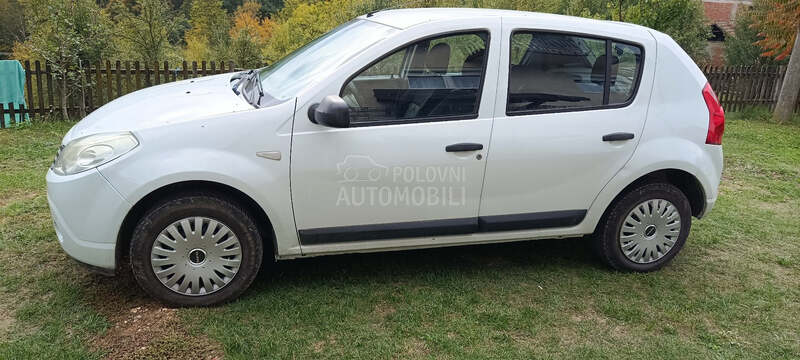 Dacia Sandero 