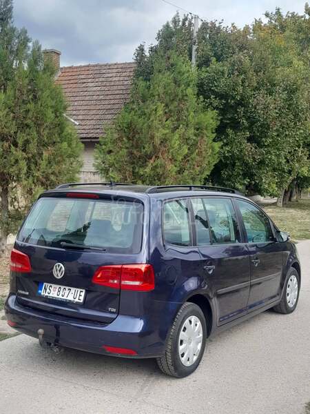 Volkswagen Touran 