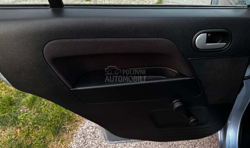 Ford Fusion 1.6 1.6V TREND
