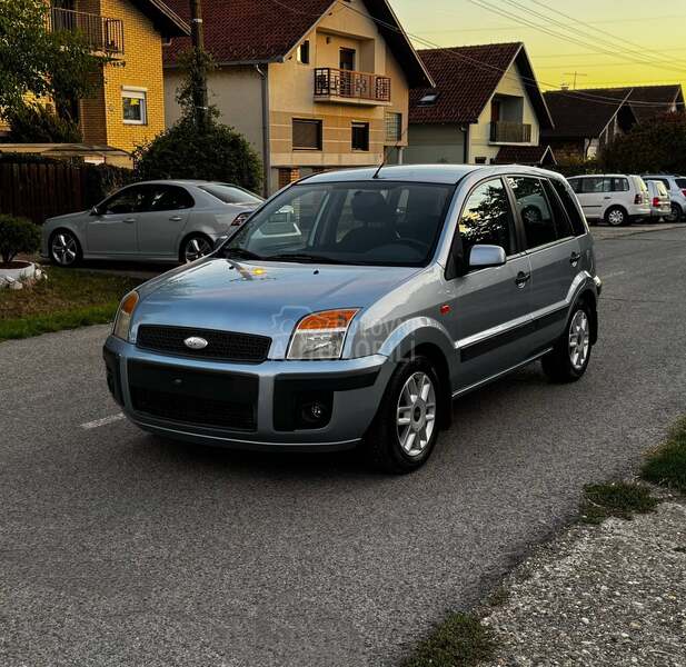 Ford Fusion 1.6 1.6V TREND