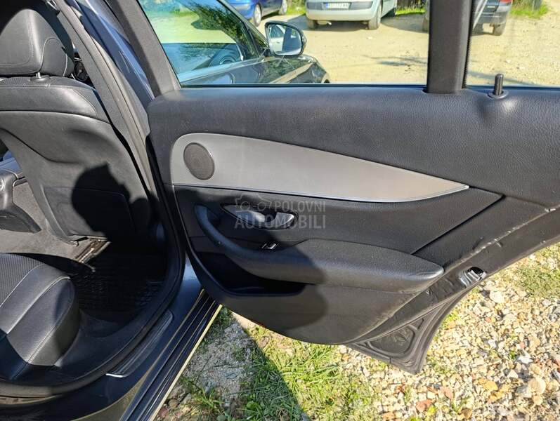 Mercedes Benz E 220 9G 7 sed
