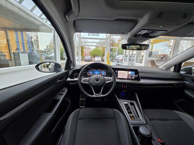 Volkswagen Golf 8 Virt. IQ-LIGHT Pano