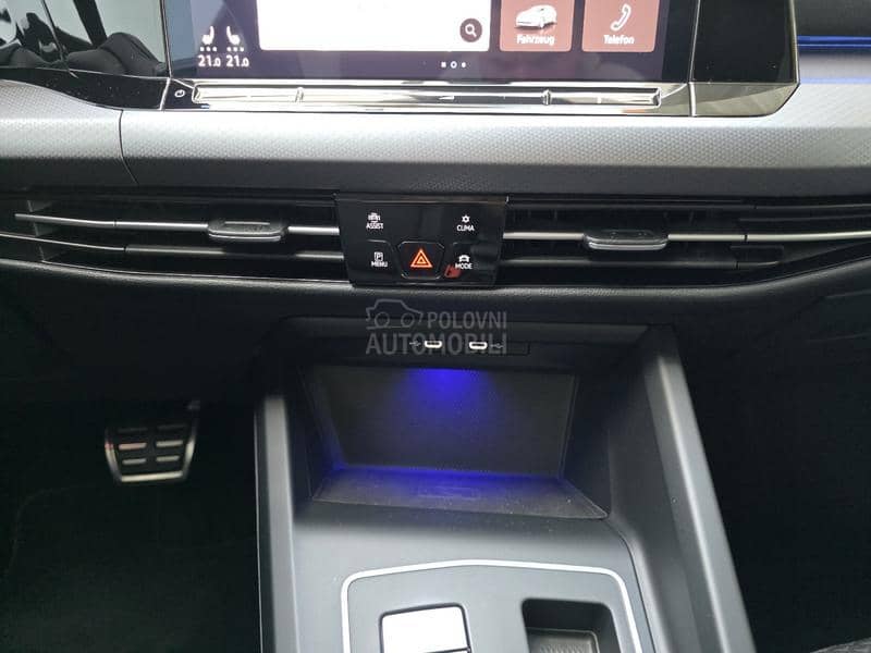 Volkswagen Golf 8 Virt. IQ-LIGHT Pano