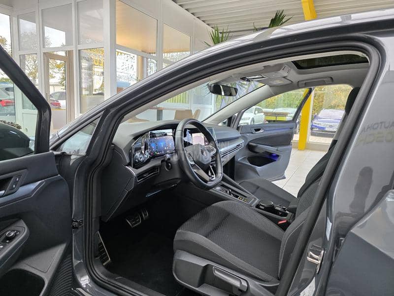 Volkswagen Golf 8 Virt. IQ-LIGHT Pano