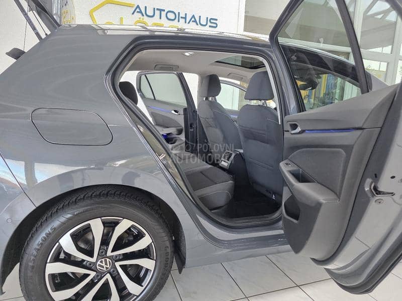 Volkswagen Golf 8 Virt. IQ-LIGHT Pano
