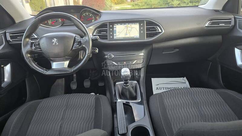 Peugeot 308 1.6 eHDI PANO