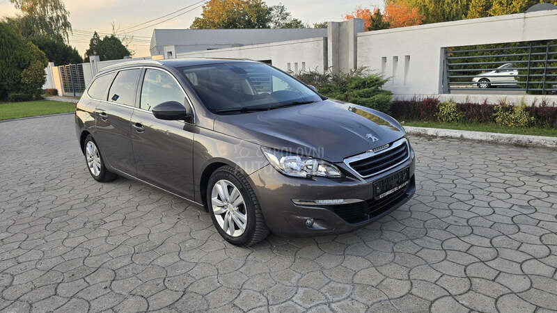 Peugeot 308 1.6 eHDI PANO