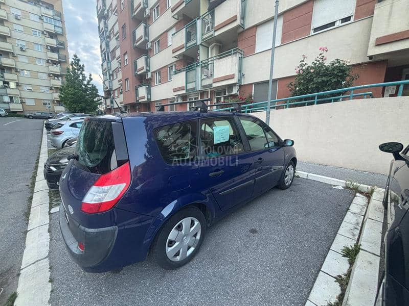 Renault Grand Scenic 2