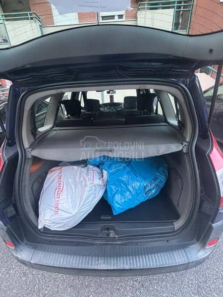 Renault Grand Scenic 2