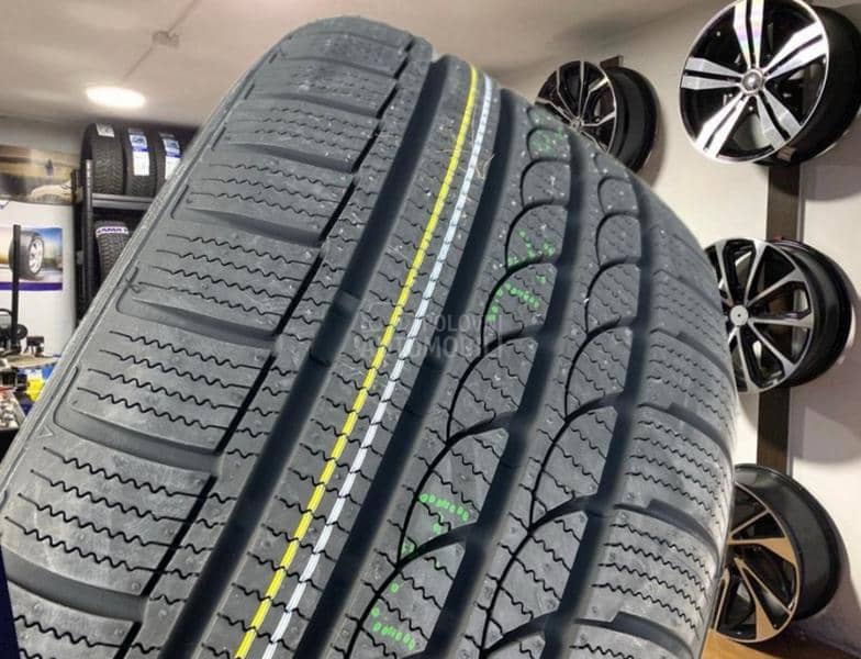 Tracmax 225/40 R18 Zimska