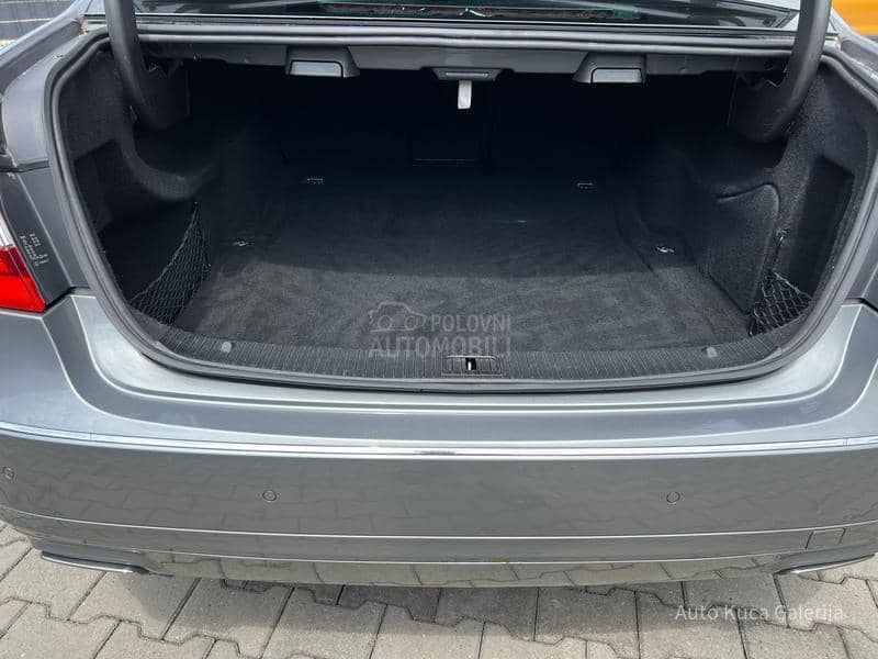 Mercedes Benz E 220 220
