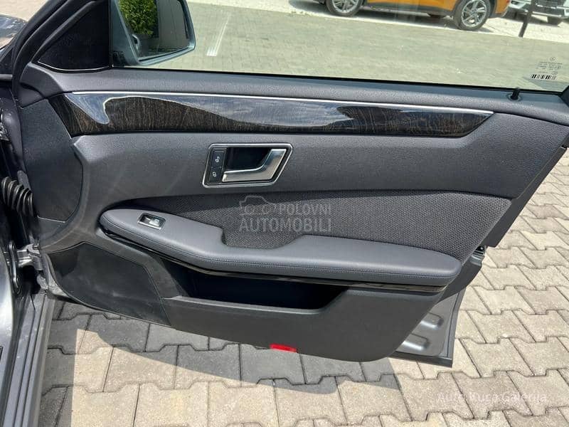 Mercedes Benz E 220 220