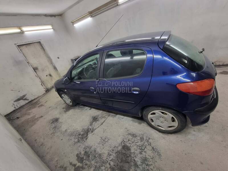 Peugeot 206 1.6