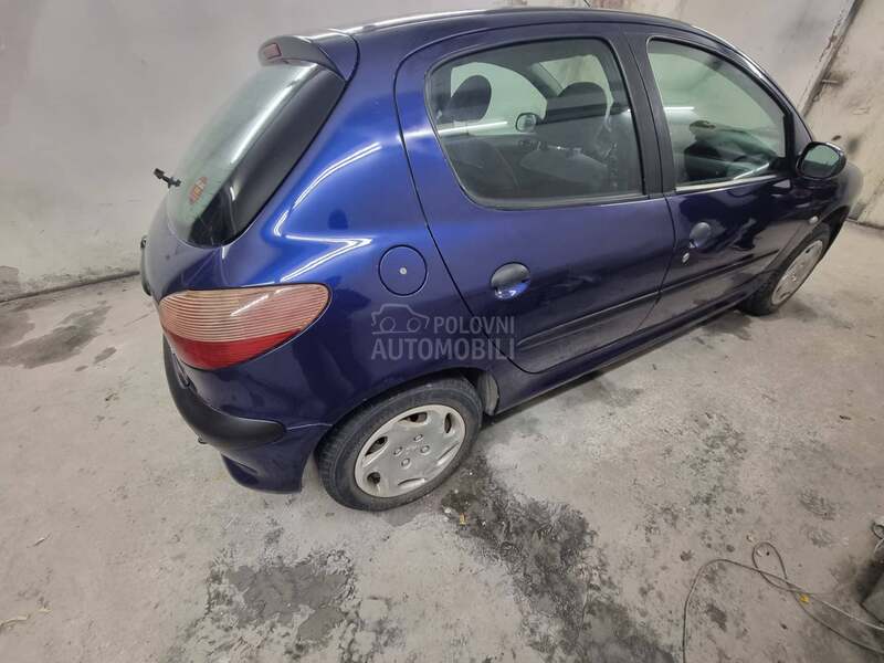 Peugeot 206 1.6