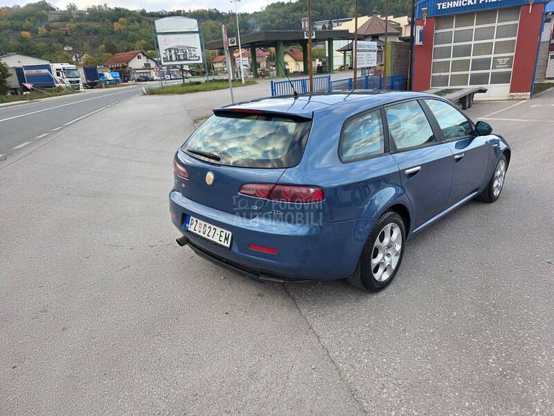 Alfa Romeo 159 