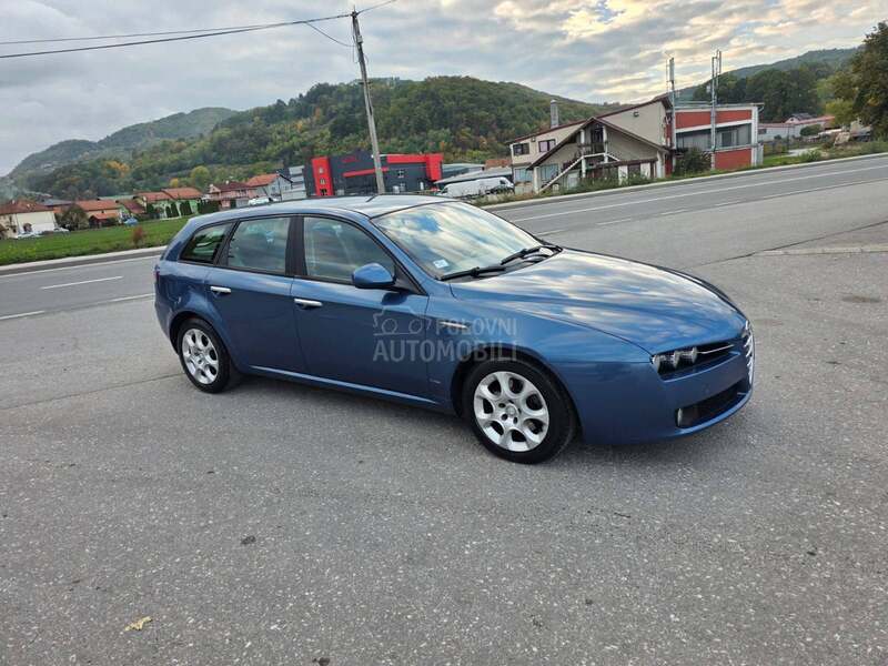 Alfa Romeo 159 