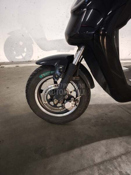170KM električni moped