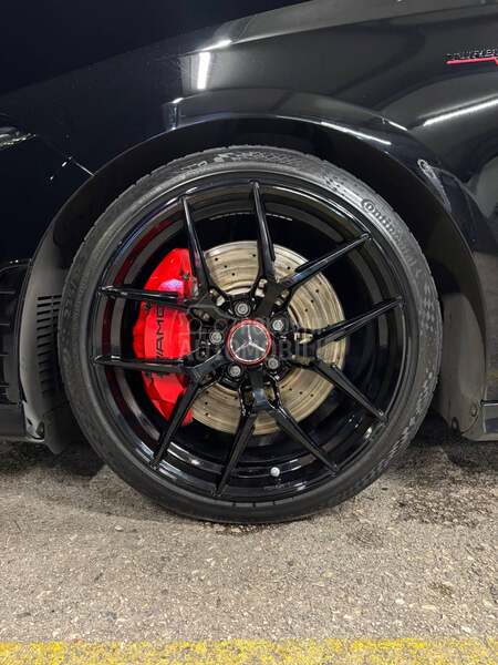 Mercedes Benz A 35 AMG 