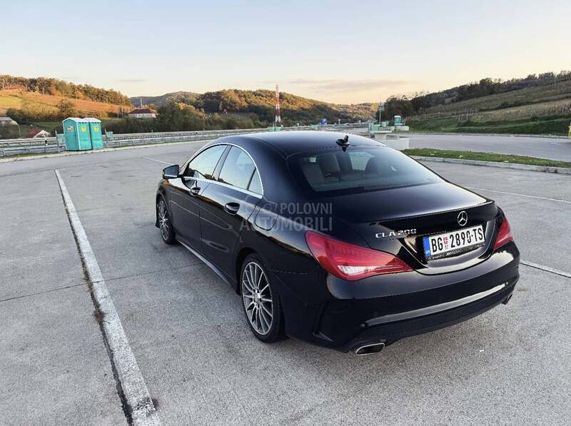 Mercedes Benz CLA 200 1.6 AMG oprema