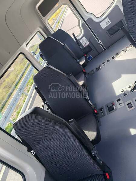 Volkswagen Crafter 2.0 tdi NOV Maxi