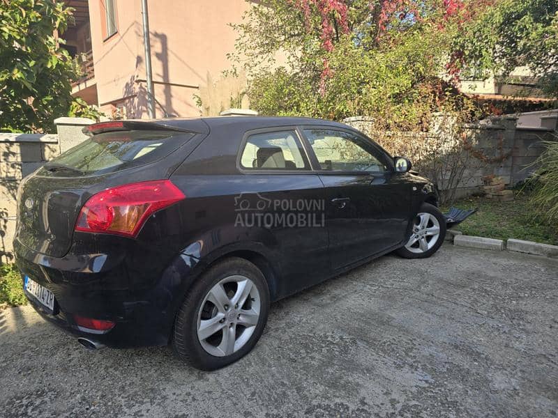 Kia pro_cee`d 