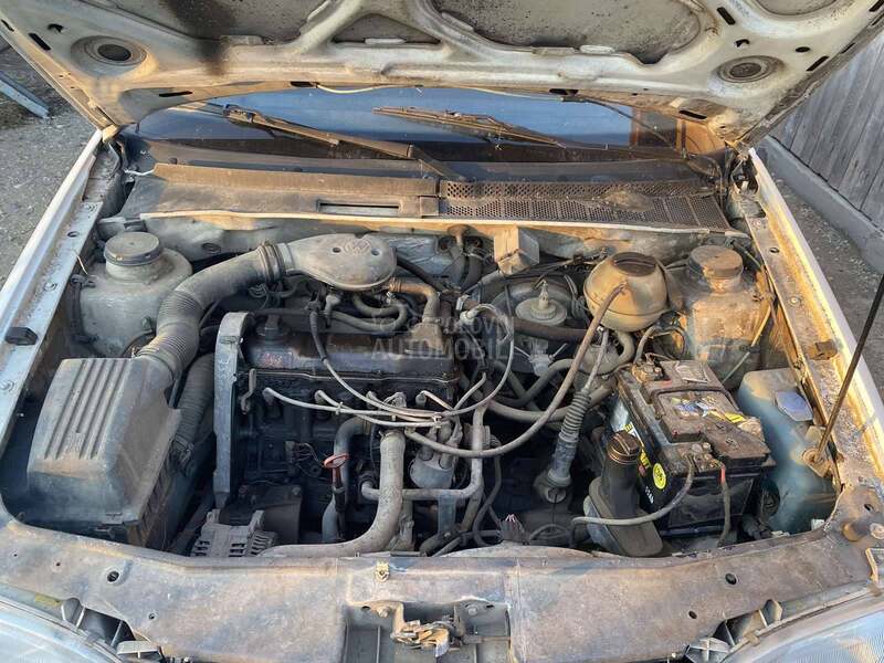 Volkswagen Golf 3 1,8 b enz pli n