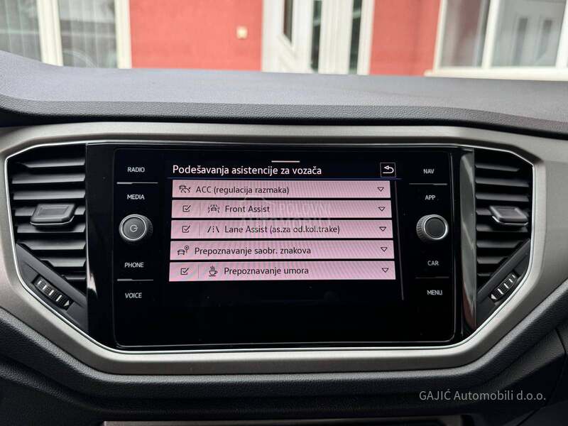 Volkswagen T-Roc 2.0TDI DSG