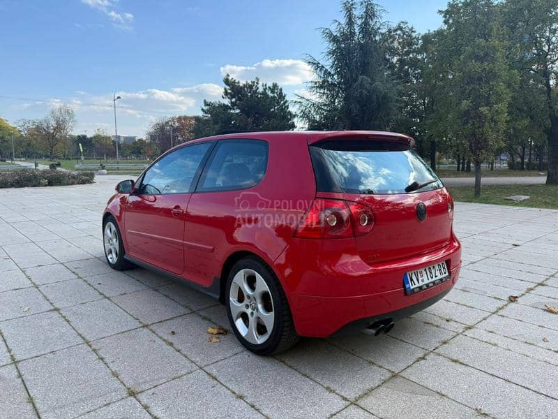 Volkswagen Golf 5 GTI Bwa