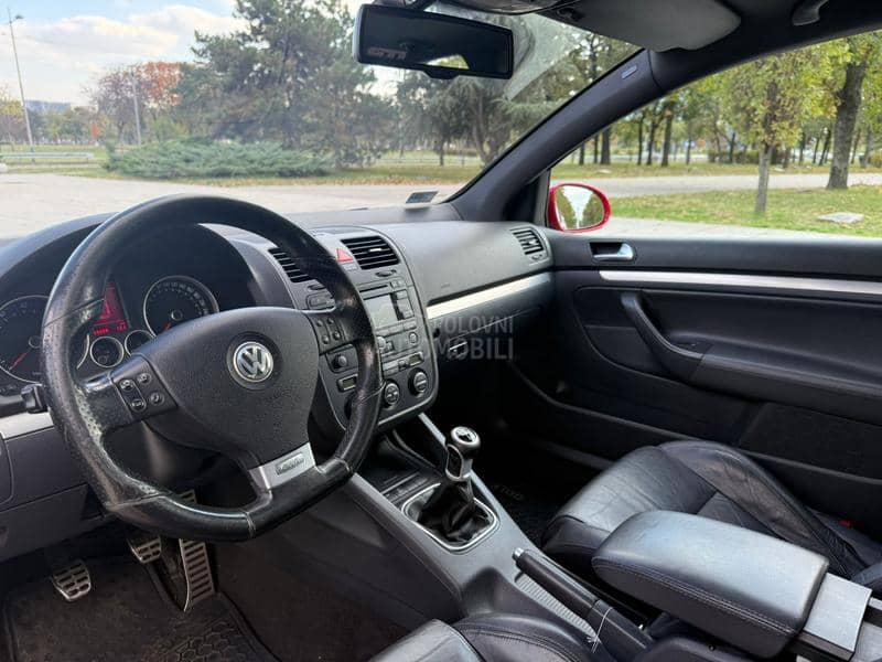 Volkswagen Golf 5 GTI Bwa