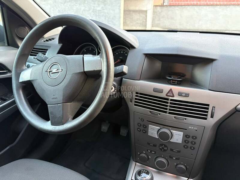 Opel Astra H CDTI