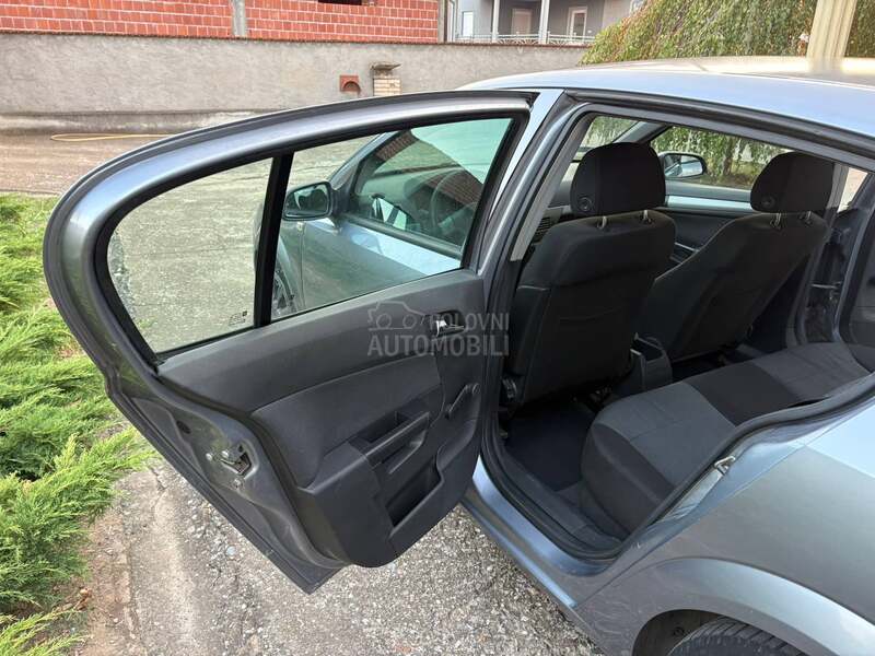 Opel Astra H CDTI