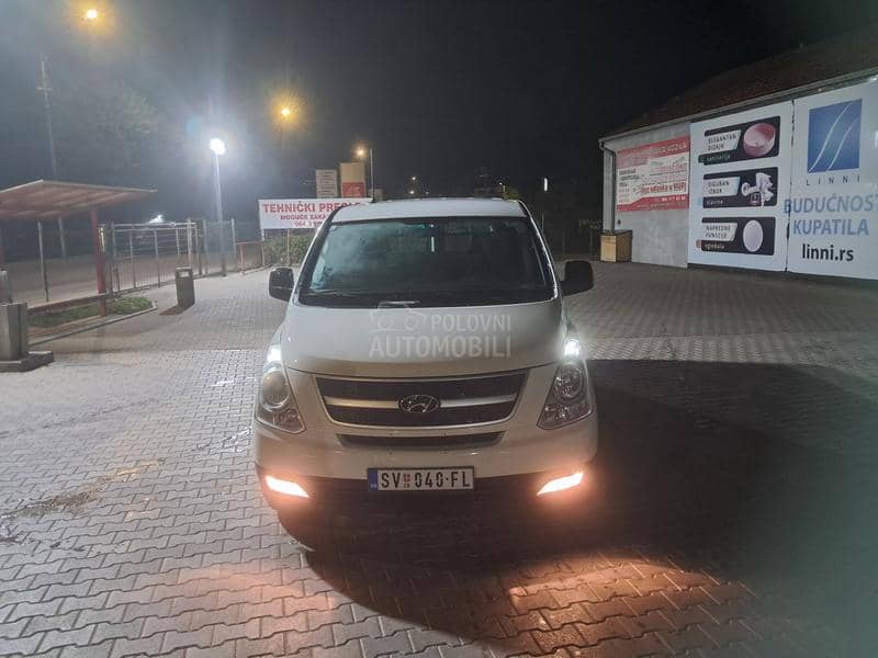 Hyundai H-1 2.5