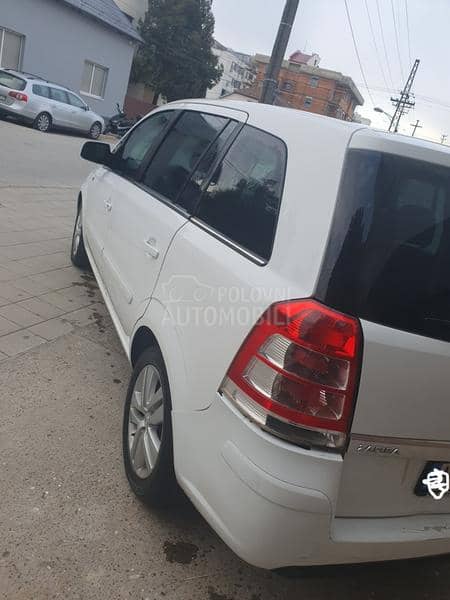 Opel Zafira 1.7 D