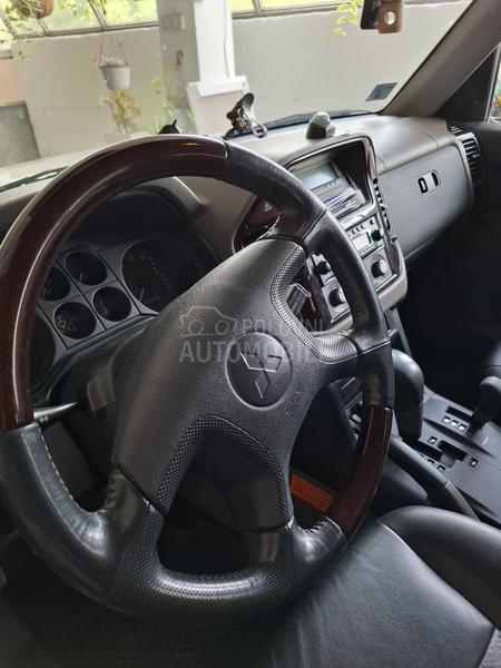 Mitsubishi Pajero 