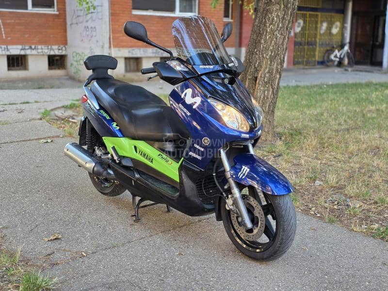 Yamaha Xmax