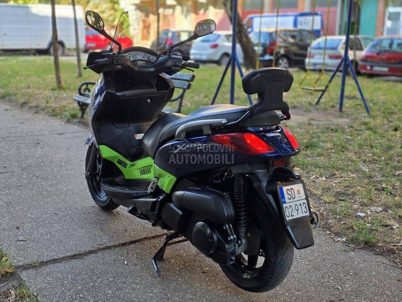 Yamaha Xmax