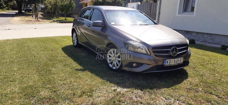 Mercedes Benz A 180  Mercedes Benz A 180
