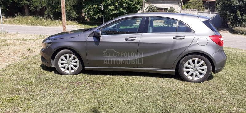Mercedes Benz A 180  Mercedes Benz A 180