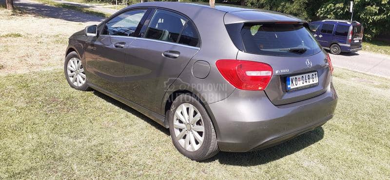 Mercedes Benz A 180  Mercedes Benz A 180