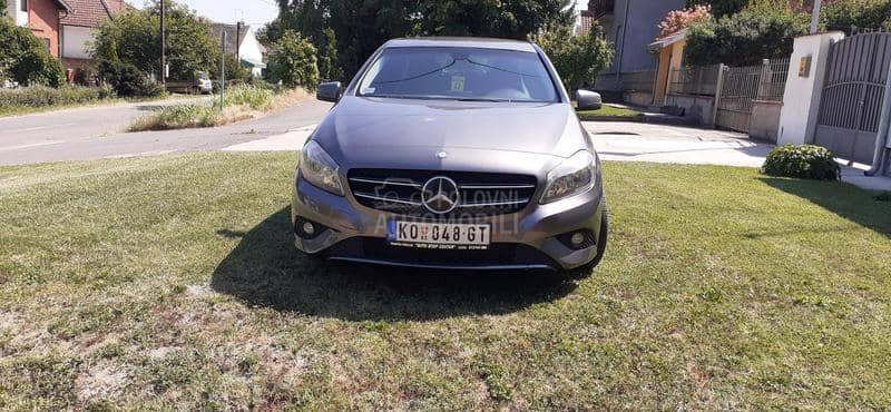 Mercedes Benz A 180  Mercedes Benz A 180