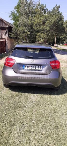 Mercedes Benz A 180  Mercedes Benz A 180