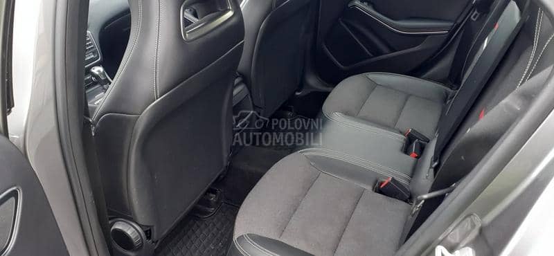 Mercedes Benz A 180  Mercedes Benz A 180