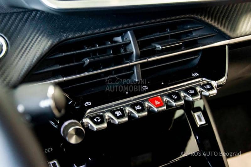 Peugeot 2008 1.2 ALLURE