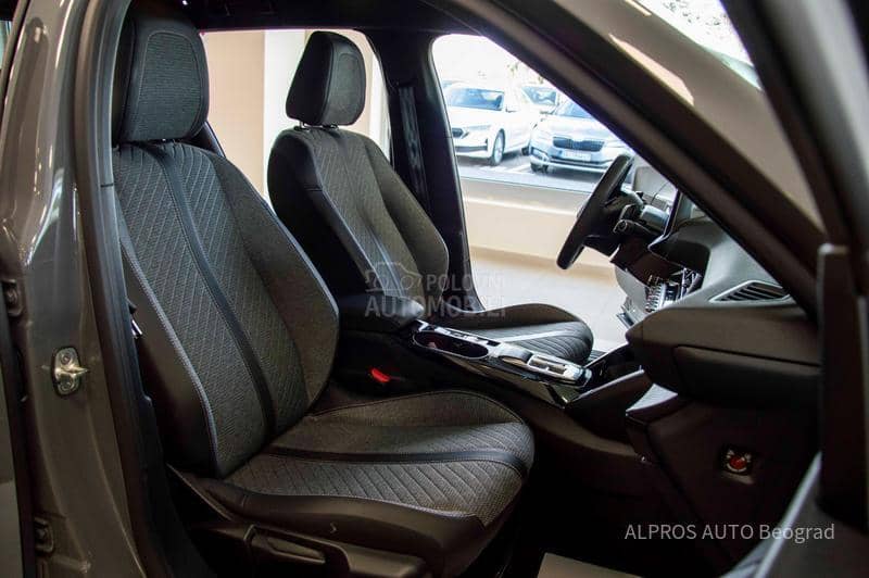 Peugeot 2008 1.2 ALLURE